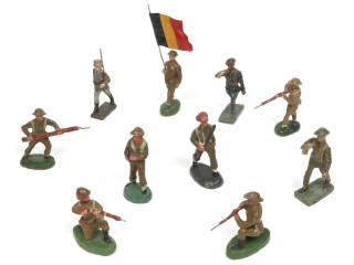 Lot 7 - DIVERS (10)