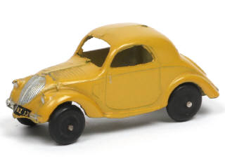 Lot 371 - DINKY TOYS (FRANCE) (1)