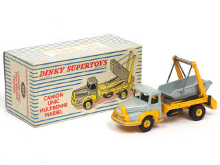 Lot 484 - DINKY TOYS (FRANCE) (1)