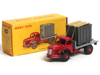Lot 466 - DINKY TOYS (FRANCE) (1)