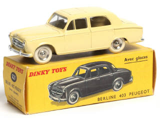 Lot 389 - DINKY TOYS (FRANCE) (1)