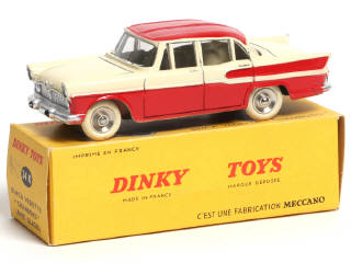Lot 394 - DINKY TOYS (FRANCE) (1)