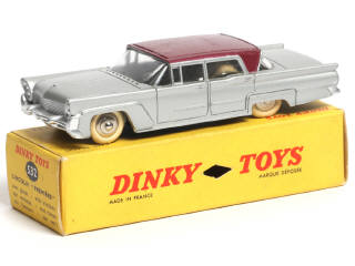 Lot 404 - DINKY TOYS (FRANCE) (1)