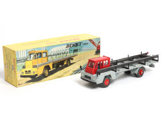 Lot 482 - DINKY TOYS (FRANCE) (1)