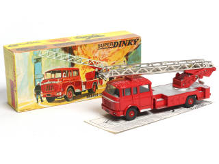 Lot 474 - DINKY TOYS (FRANCE) (1)