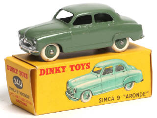 Lot 397 - DINKY TOYS (FRANCE) (1)