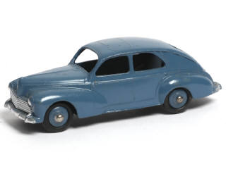 Lot 378 - DINKY TOYS (FRANCE) (1)