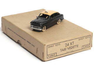 Lot 401 - DINKY TOYS (FRANCE) (2)