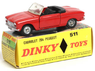 Lot 425 - DINKY TOYS (FRANCE) (1)