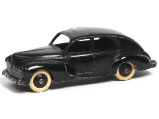 Lot 380 - DINKY TOYS (FRANCE) (1)