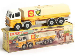 Lot 537 - DINKY TOYS (GB) (1)