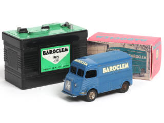 Lot 445 - DINKY TOYS (FRANCE) (1)