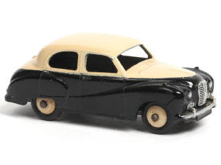 Lot 407 - DINKY TOYS (GB) (1)