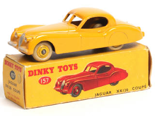 Lot 446 - DINKY TOYS (GB) (1)