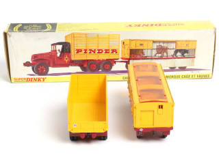Lot 353 - DINKY TOYS (FRANCE) (1)