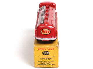 Lot 337 - DINKY TOYS (FRANCE) (1)