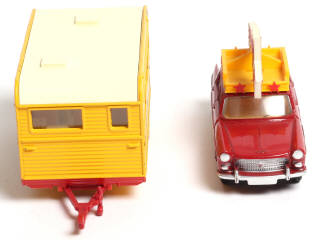 Lot 354 - DINKY TOYS (FRANCE) (1)