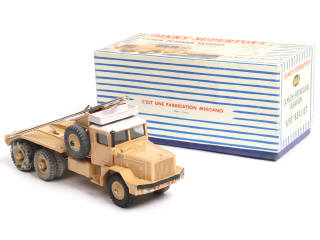 Lot 346 - DINKY TOYS (FRANCE) (1)
