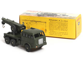 Lot 347 - DINKY TOYS (FRANCE) (1)