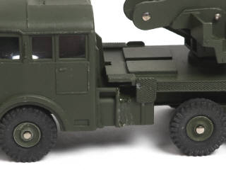 Lot 347 - DINKY TOYS (FRANCE) (1)