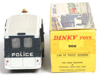 Lot 330 - DINKY TOYS (FRANCE) (1)