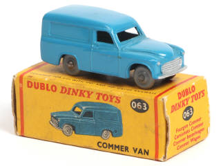 Lot 372 - DINKY TOYS (GB) (1)