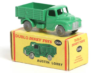 Lot 376 - DINKY TOYS (GB) (1)