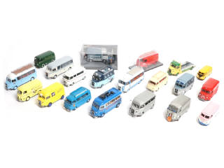 Lot 136 - DIVERS (20)