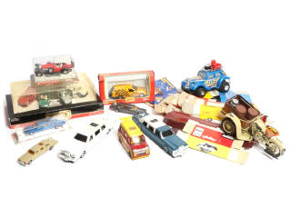 Lot 172 - DIVERS (42)