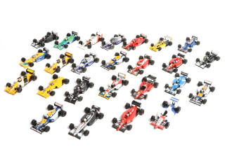 Lot 148 - DIVERS (25)