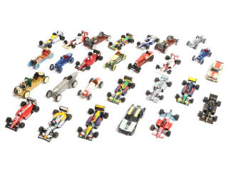 Lot 160 - DIVERS (27)