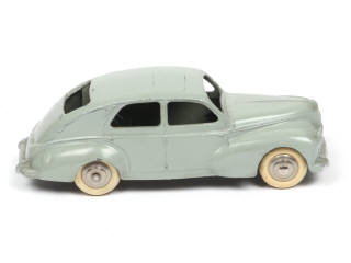 Lot 190 - DINKY TOYS (FRANCE) (2)