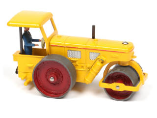 Lot 203 - DINKY TOYS (FRANCE) (1)