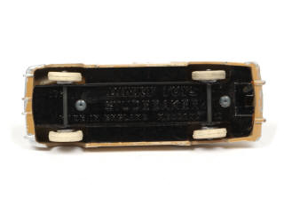 Lot 222 - DINKY TOYS (GB) (2)