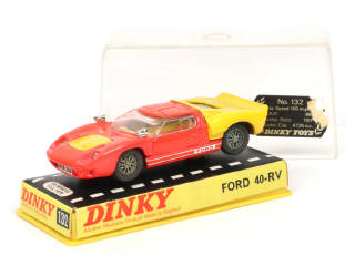 Lot 198 - DINKY TOYS (GB) (1)