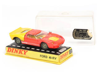 Lot 198 - DINKY TOYS (GB) (1)