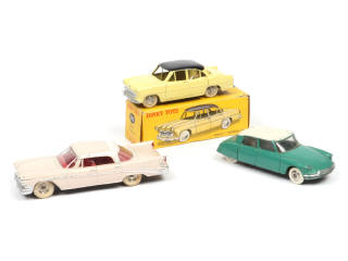 Lot 309 - DINKY TOYS (FRANCE) (3)