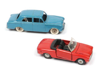 Lot 303 - DINKY TOYS (FRANCE) (2)