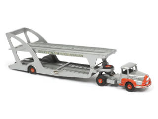 Lot 246 - DINKY TOYS (FRANCE) (1)