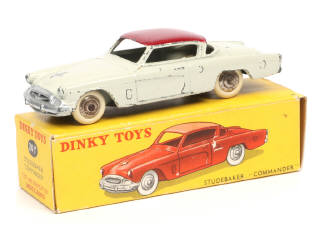 Lot 242 - DINKY TOYS (FRANCE) (1)