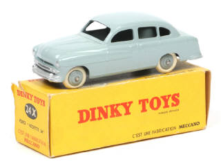 Lot 239 - DINKY TOYS (FRANCE) (1)