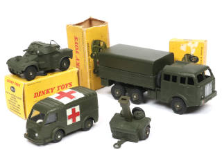 Lot 380 - DINKY TOYS (FRANCE) (4)