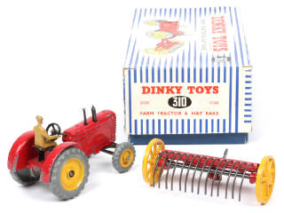 Lot 218 - DINKY TOYS (GB) (1)