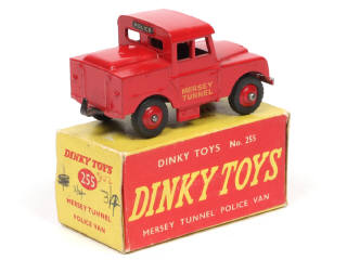 Lot 213 - DINKY TOYS (GB) (1)