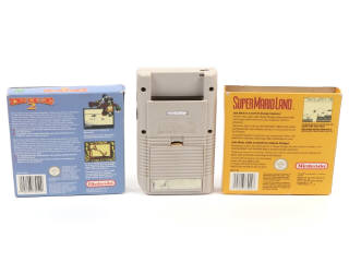 Lot 286 - NINTENDO (JAPON) (5)