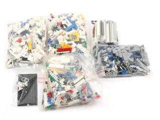 Lot 274 - LEGO (DANEMARK) (1)