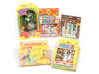 Lot 124 - DIVERS (5)