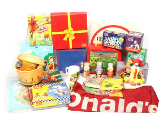 Lot 151 - MAC DONALD (USA) (1)