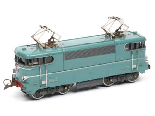 Lot 15 - HORNBY 'O' (FRANCE) (1)