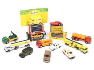 Lot 106 - DIVERS (13)